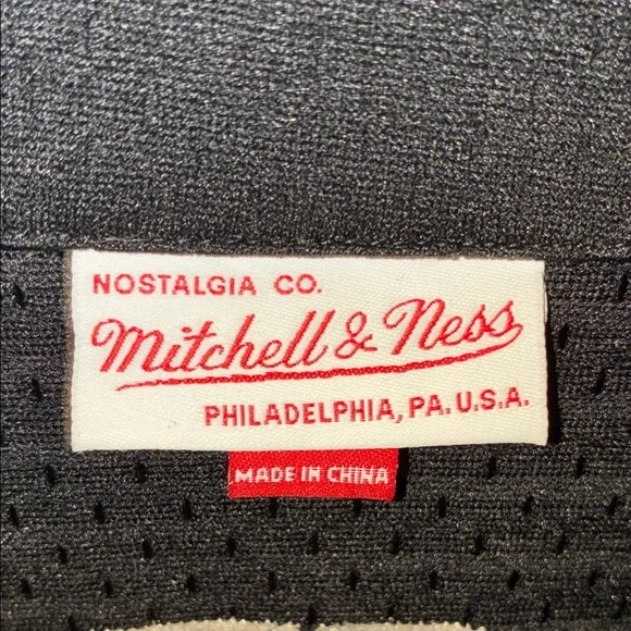 Mitchell & Ness Arizona Diamondbacks Black Jersey with Teal & Purple Logo - Picture 5 of 5